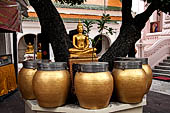 Thailand, Phra Pathom Chedi, the nation's largest pagoda in Nakorn Pathom. 